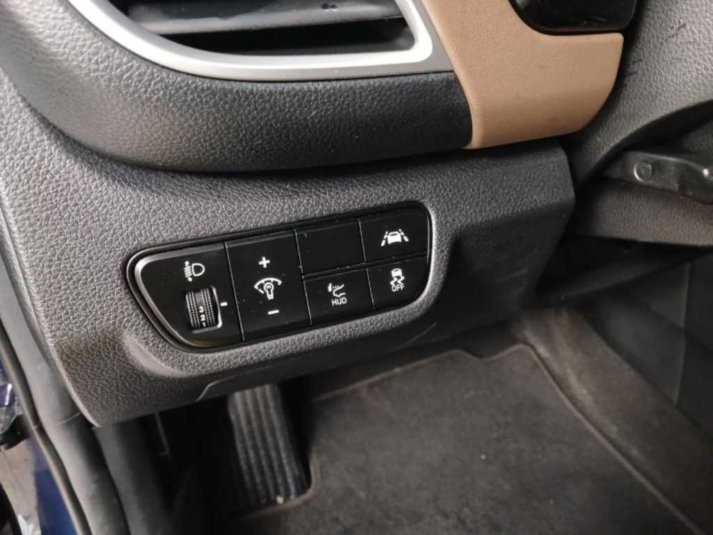 KIA Seltos - Vista 10