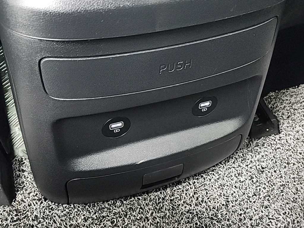 HYUNDAI Staria 2022 Gris - Importación desde Corea - HF Imports Iquique - Foto 13