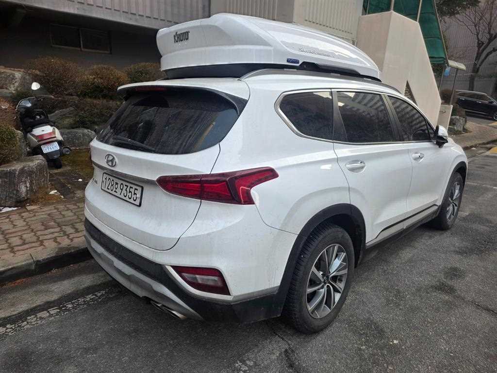 HYUNDAI Santa Fe - Vista 5