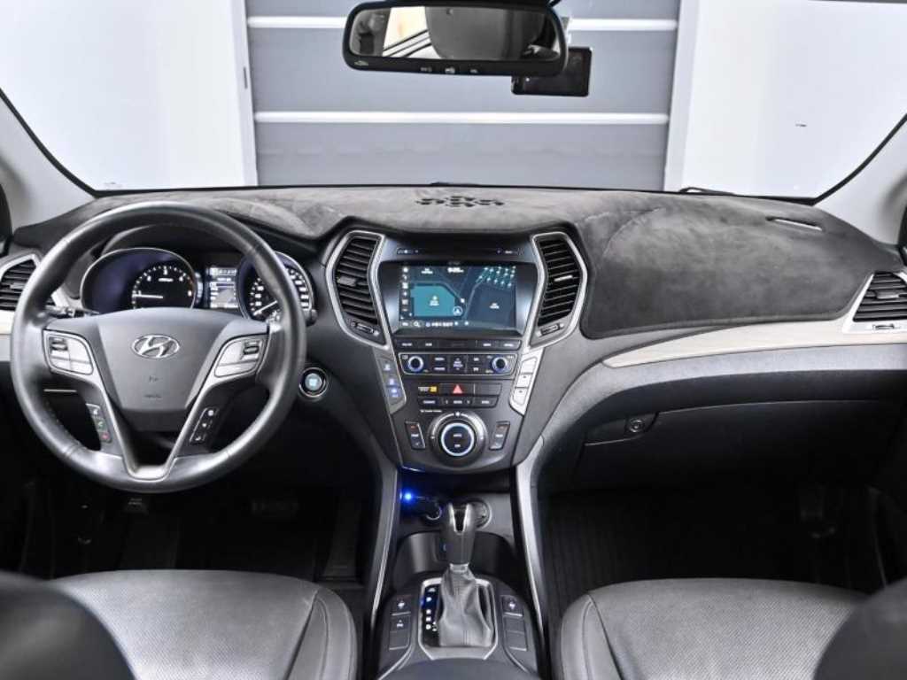 HYUNDAI Maxcruz - Vista 9