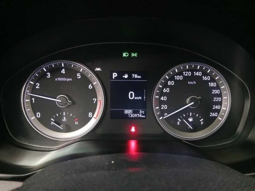 HYUNDAI Grandeur - Vista 11