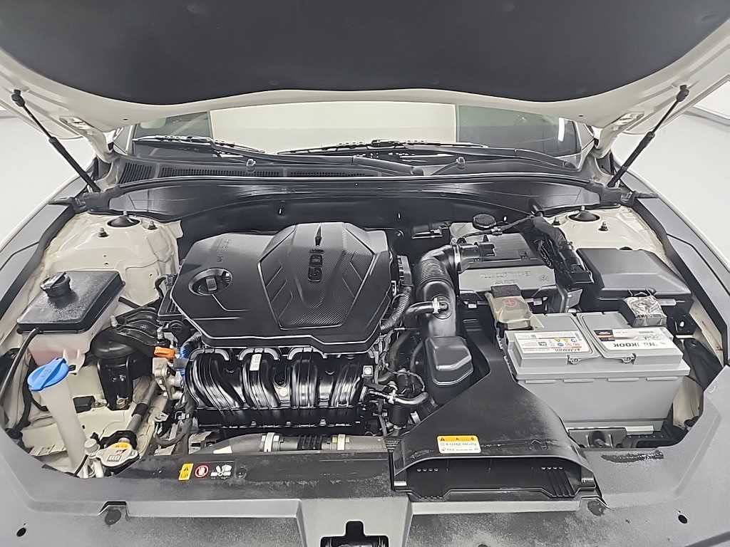 HYUNDAI Grandeur - Vista 5