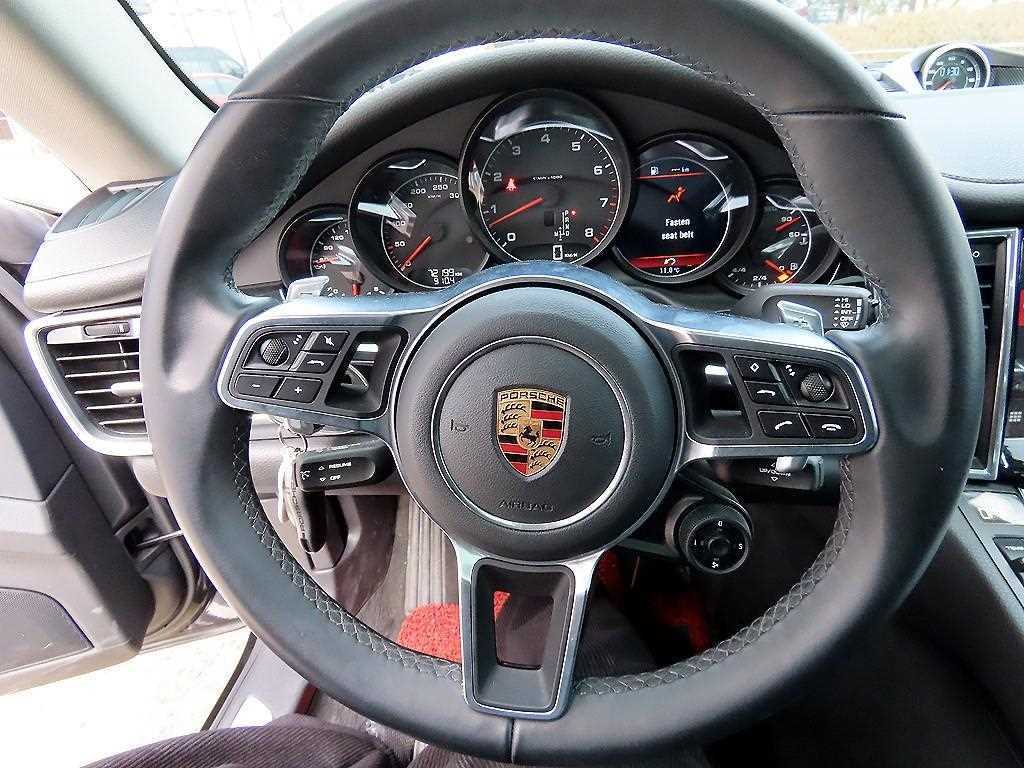 Porsche Panamera - Vista 8