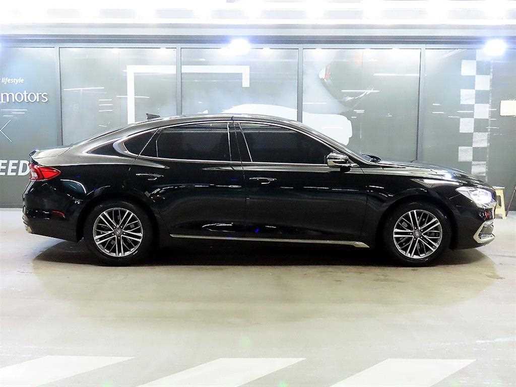 HYUNDAI Grandeur - Vista 3