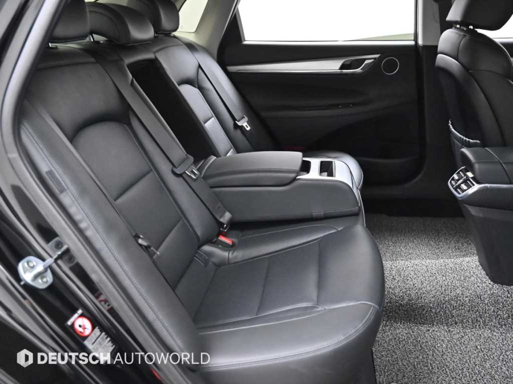 HYUNDAI Grandeur - Vista 12