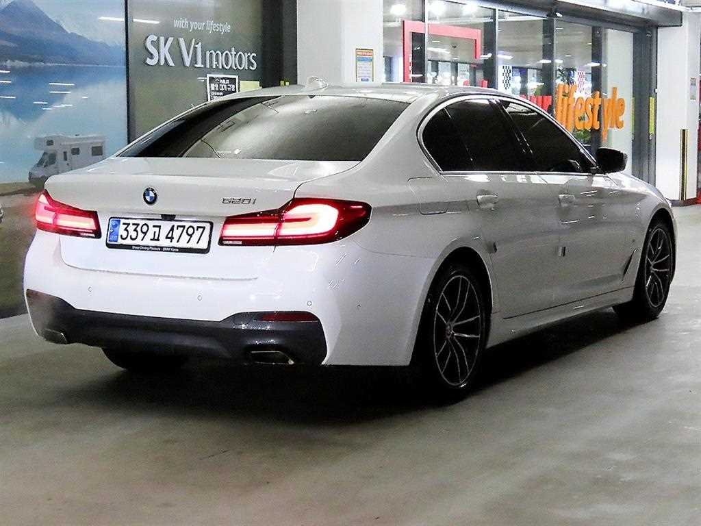 BMW 5 Series - Vista 4
