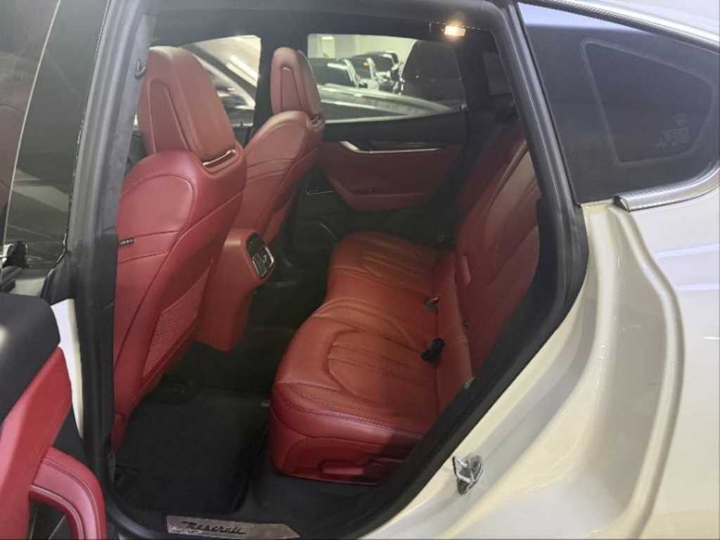 Maserati Levante - Vista 11