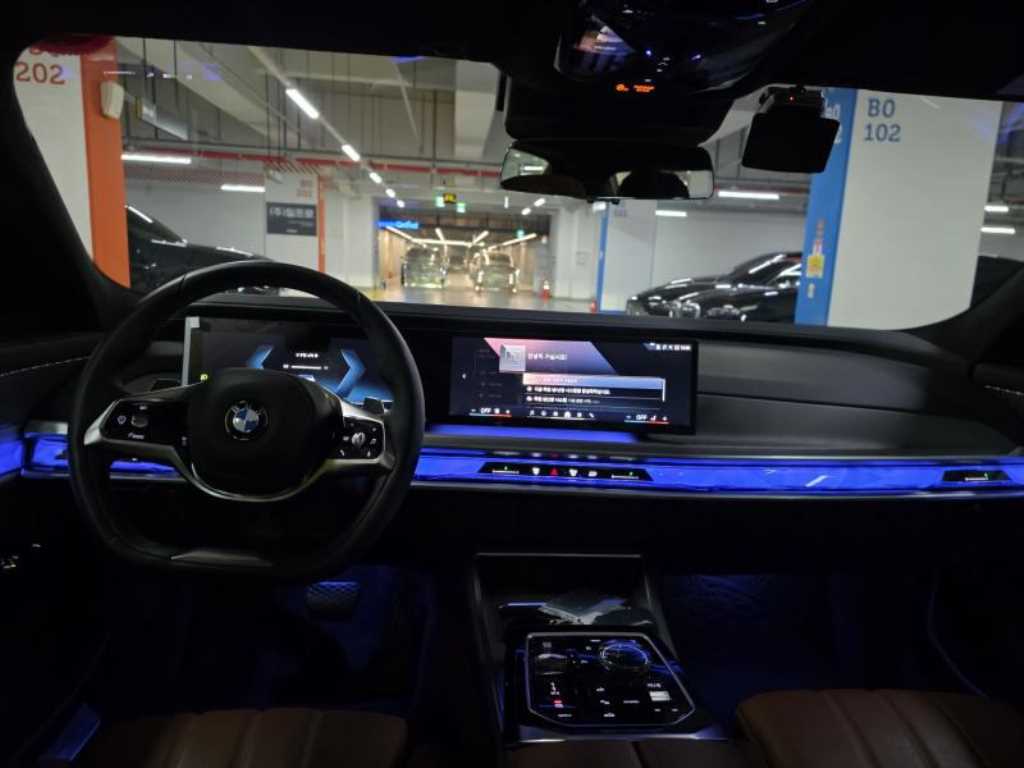 BMW 7 Series - Vista 4