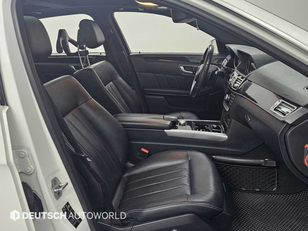 Mercedes Benz E class - Vista 10