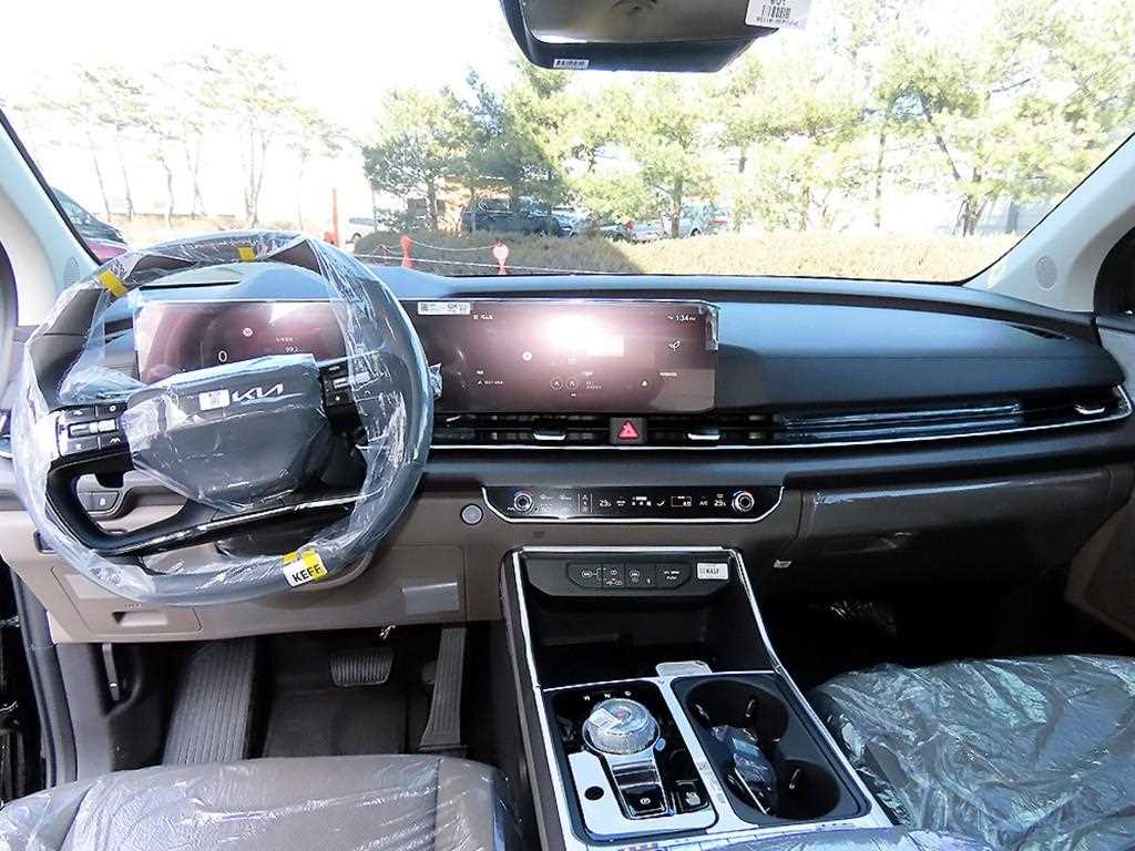 KIA Carnival - Vista 7