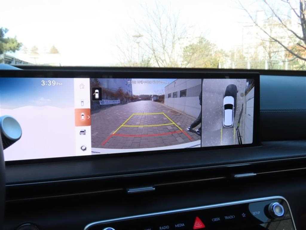 Genesis GV80 - Vista 9