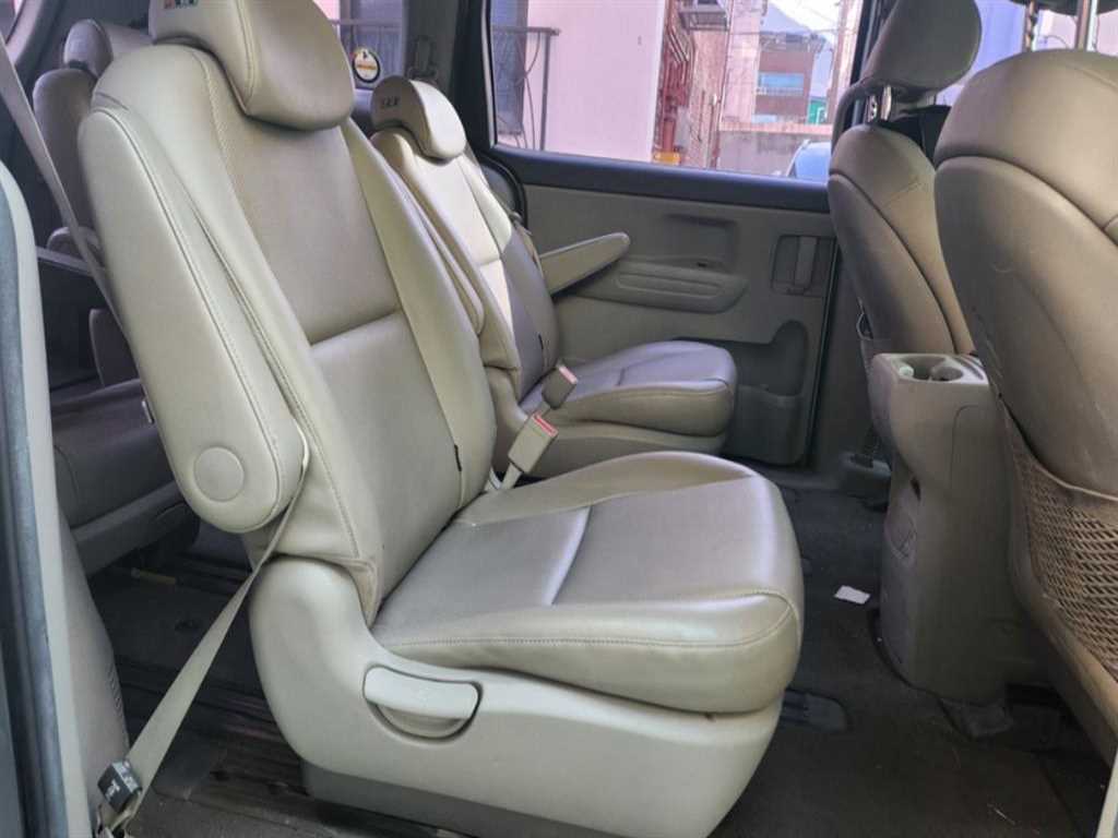 KIA Carnival 2016 Plateado - Importación desde Corea - HF Imports Iquique - Foto 14