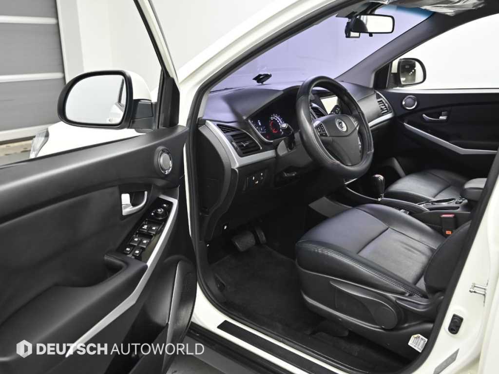 Ssangyong Korando - Vista 11