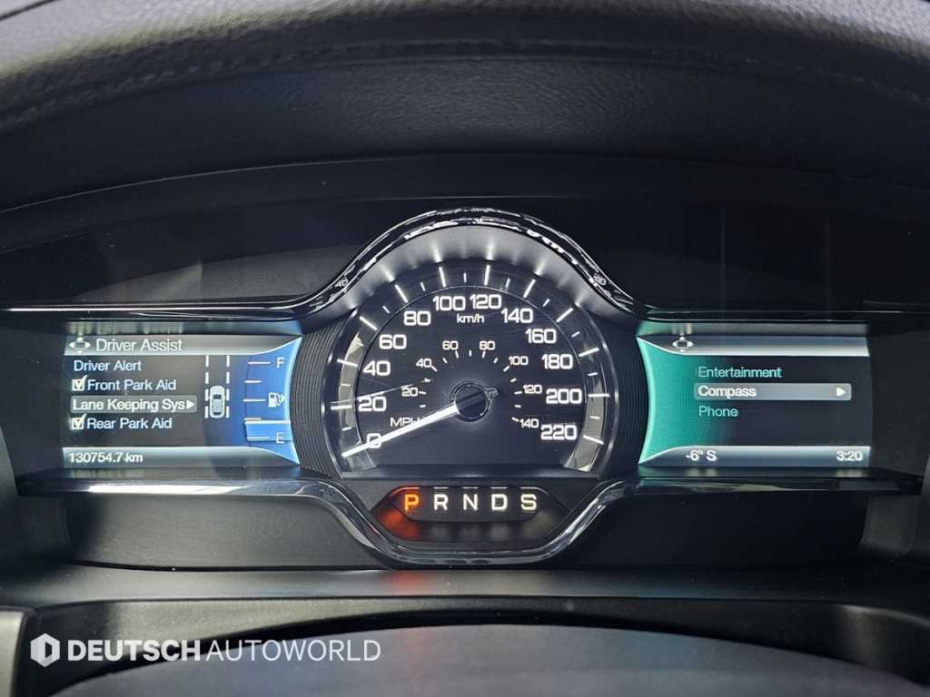 Lincoln MKS - Vista 8