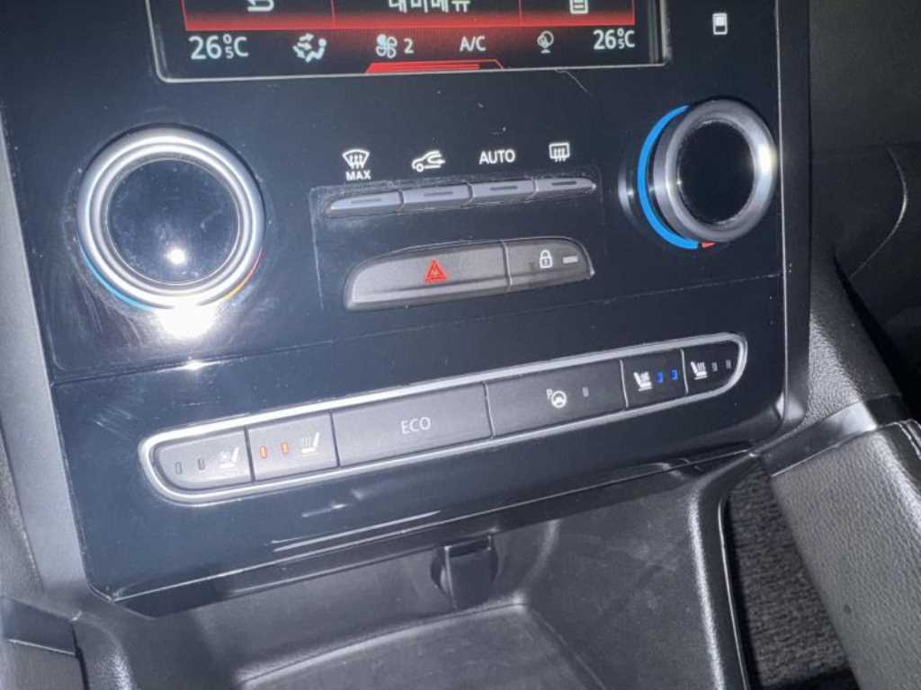 SAMSUNG QM6 - Vista 12