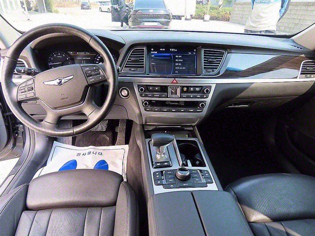 Genesis G80 - Vista 7