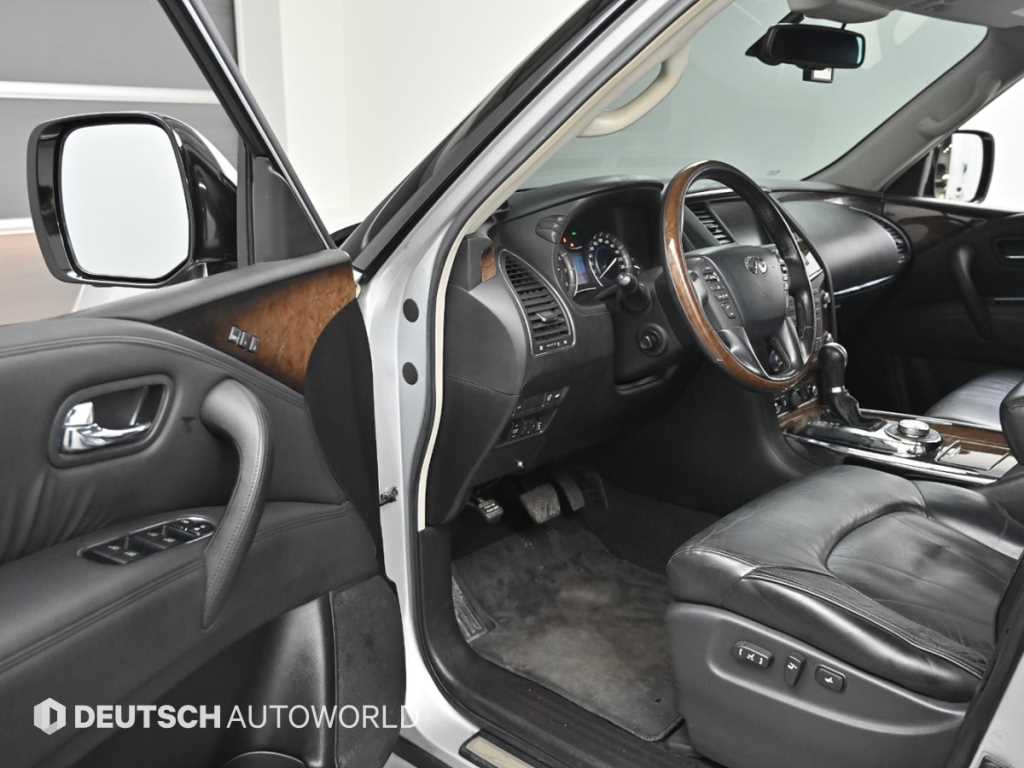 Infiniti QX - Vista 11