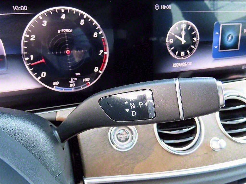 Mercedes Benz E class - Vista 11