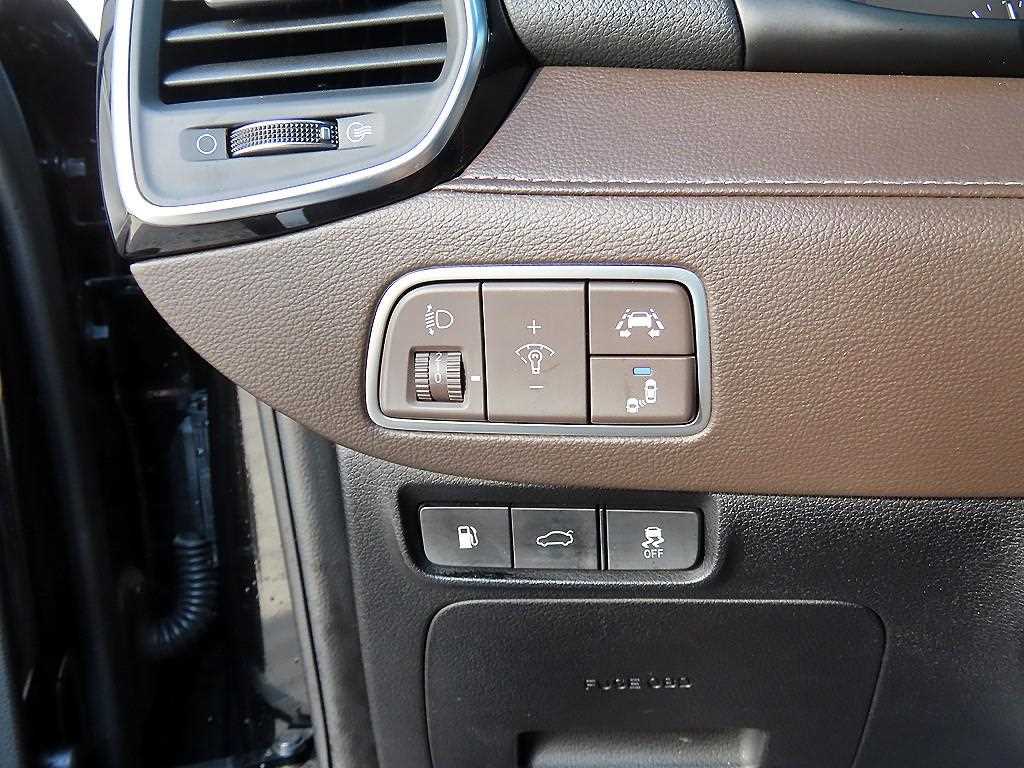 HYUNDAI Grandeur - Vista 12