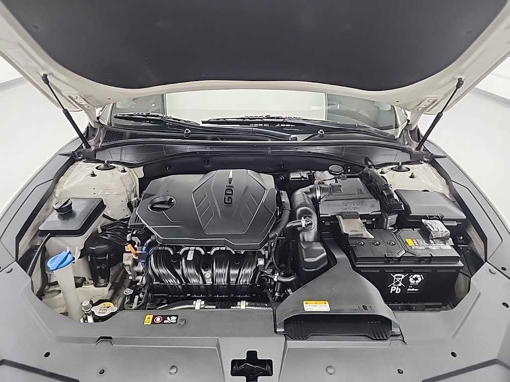 HYUNDAI Grandeur - Vista 5