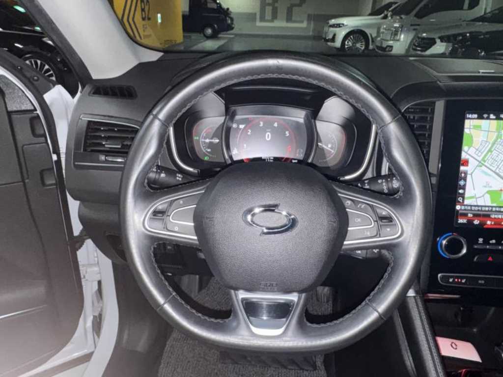 SAMSUNG QM6 - Vista 8