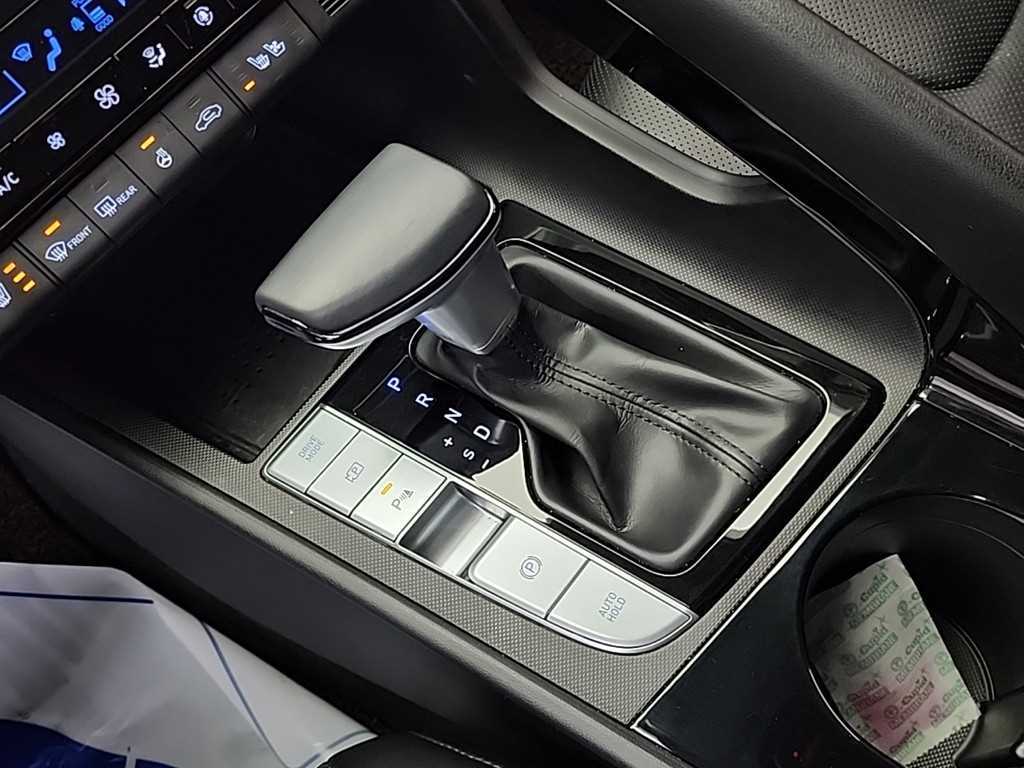 HYUNDAI Avante - Vista 8