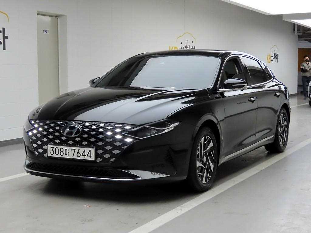 HYUNDAI Grandeur - Vista 2