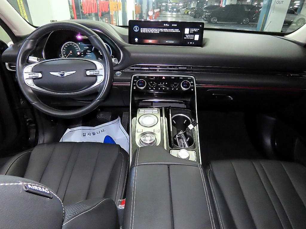 Genesis GV80 - Vista 10