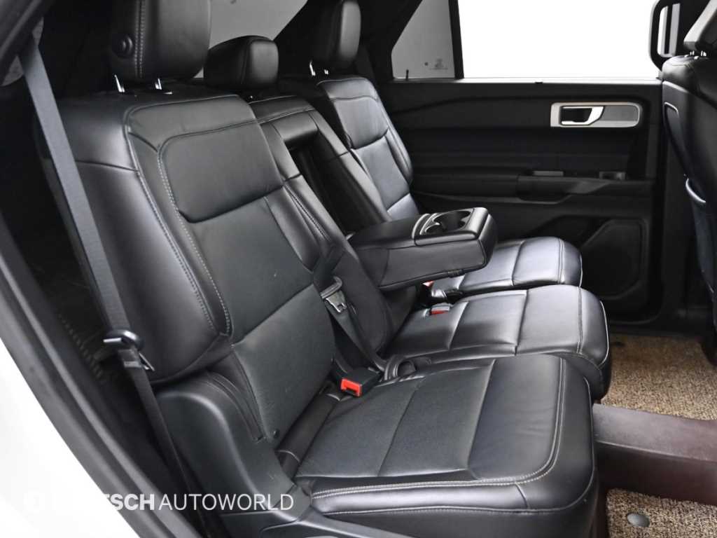 Ford Explorer - Vista 12