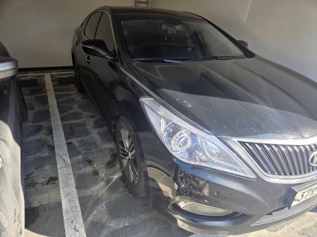 HYUNDAI Grandeur - Vista 2