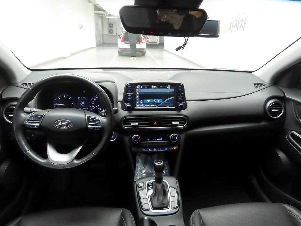 HYUNDAI Kona - Vista 6