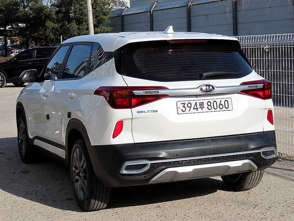 KIA Seltos - Vista 3