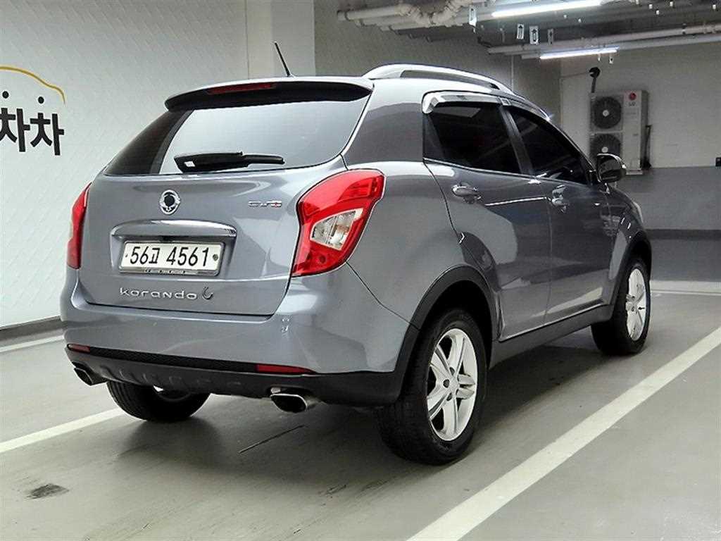 Ssangyong Korando - Vista 4