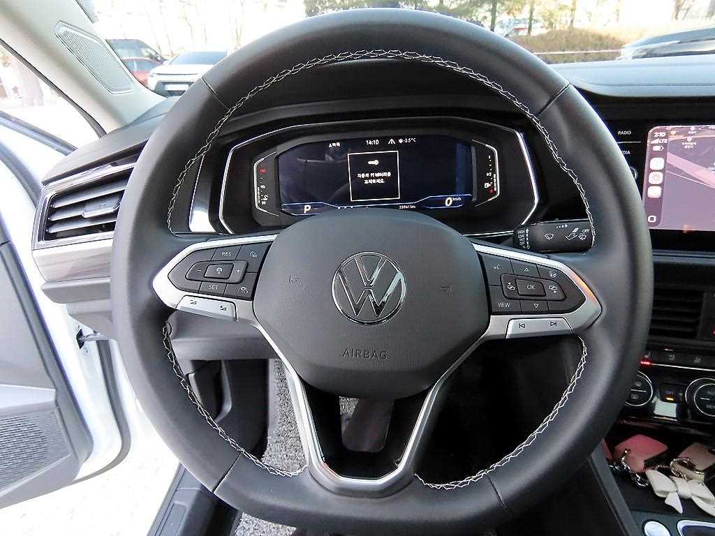 Volkswagen Jetta - Vista 8