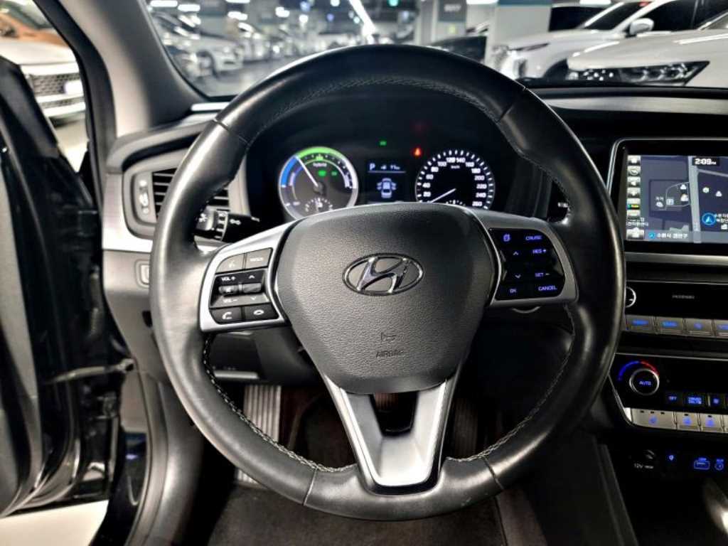 HYUNDAI Sonata - Vista 6