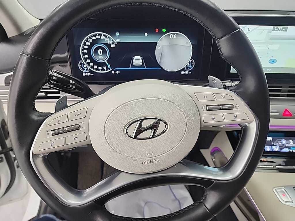 HYUNDAI Grandeur - Vista 9