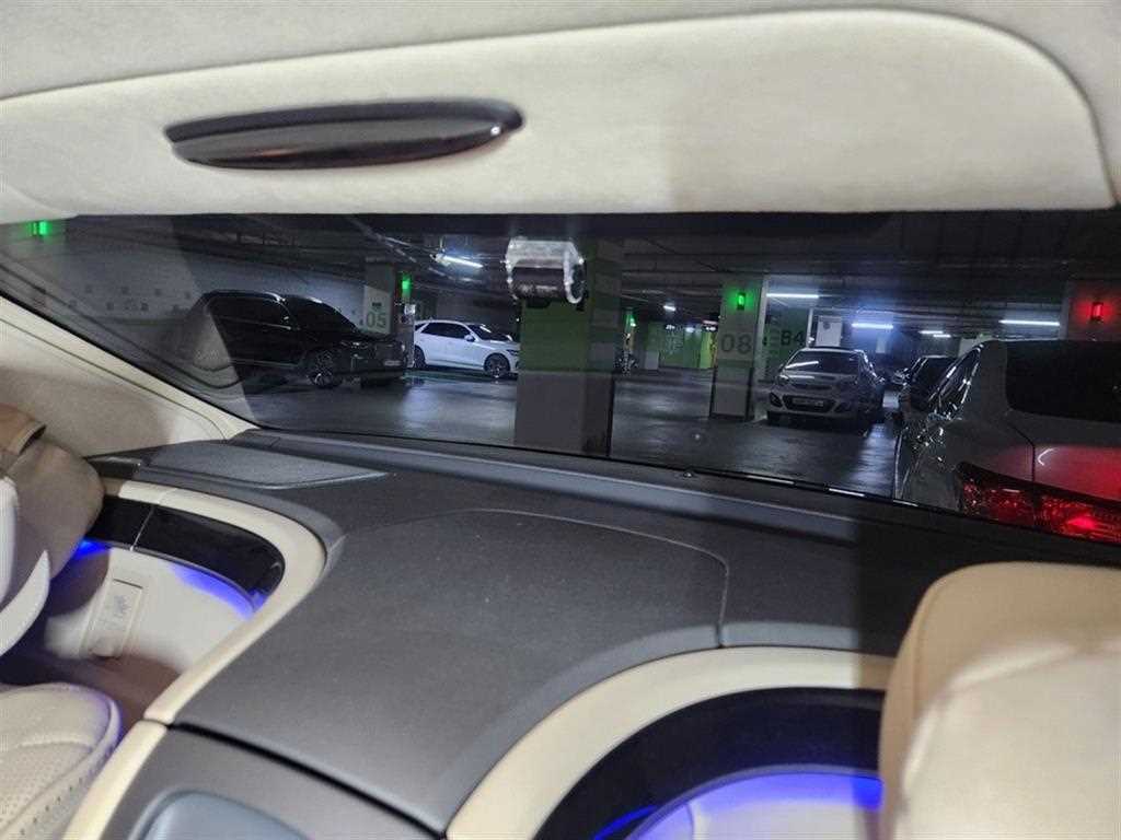 Mercedes Benz S Class - Vista 3