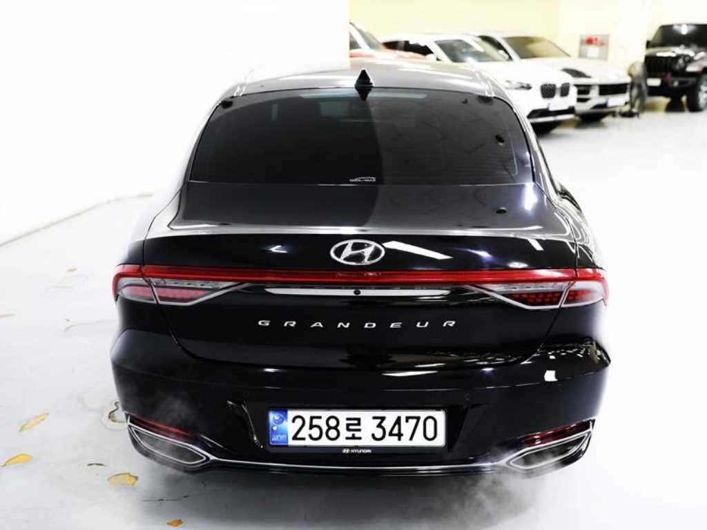 HYUNDAI Grandeur - Vista 6