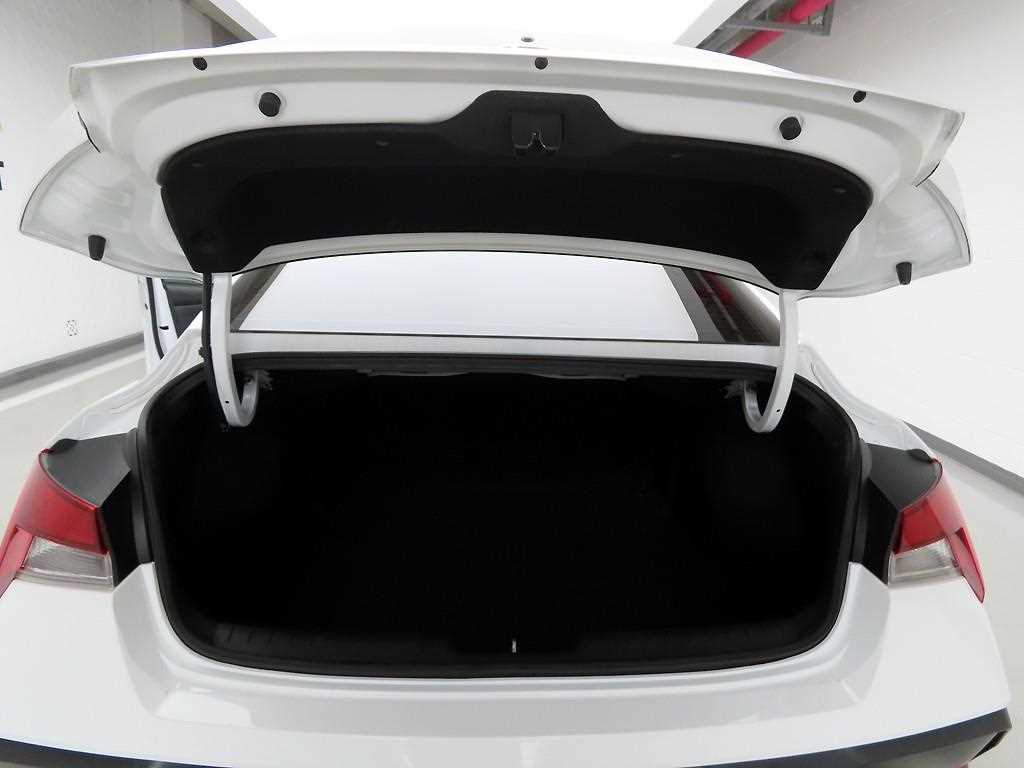 HYUNDAI Avante 2024 Blanco - Importación desde Corea - HF Imports Iquique - Foto 18