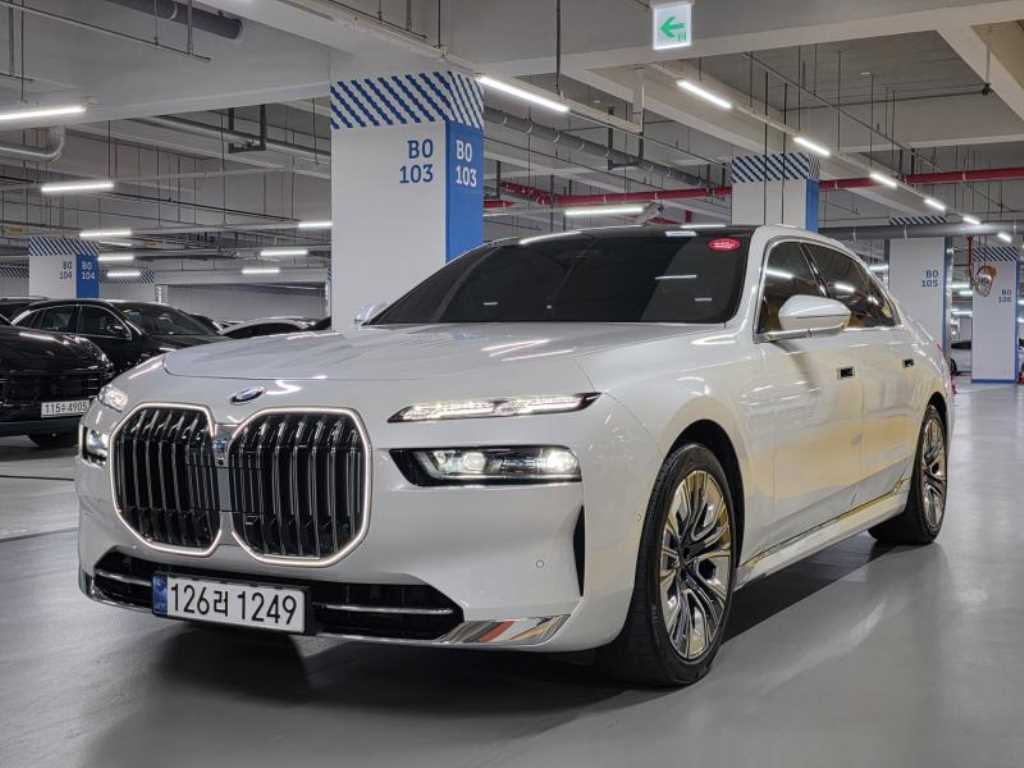 BMW 7 Series 2023 Blanco - Importación desde Corea - HF Imports Iquique - Foto 1