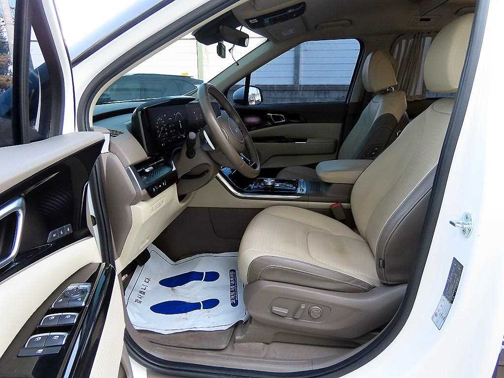 KIA Carnival - Vista 5