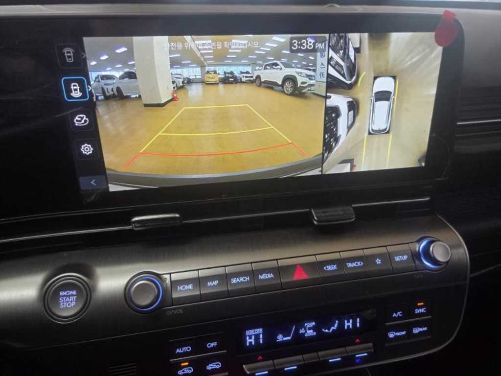 HYUNDAI Kona - Vista 12