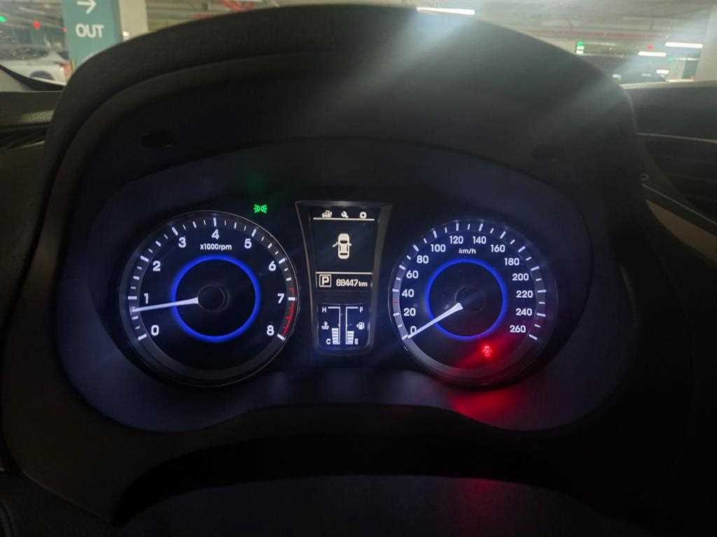 HYUNDAI Grandeur - Vista 7