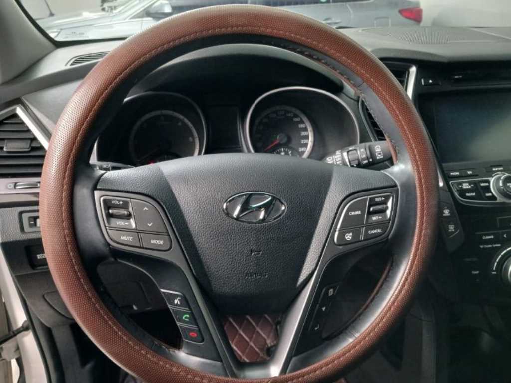 HYUNDAI Santa Fe - Vista 11