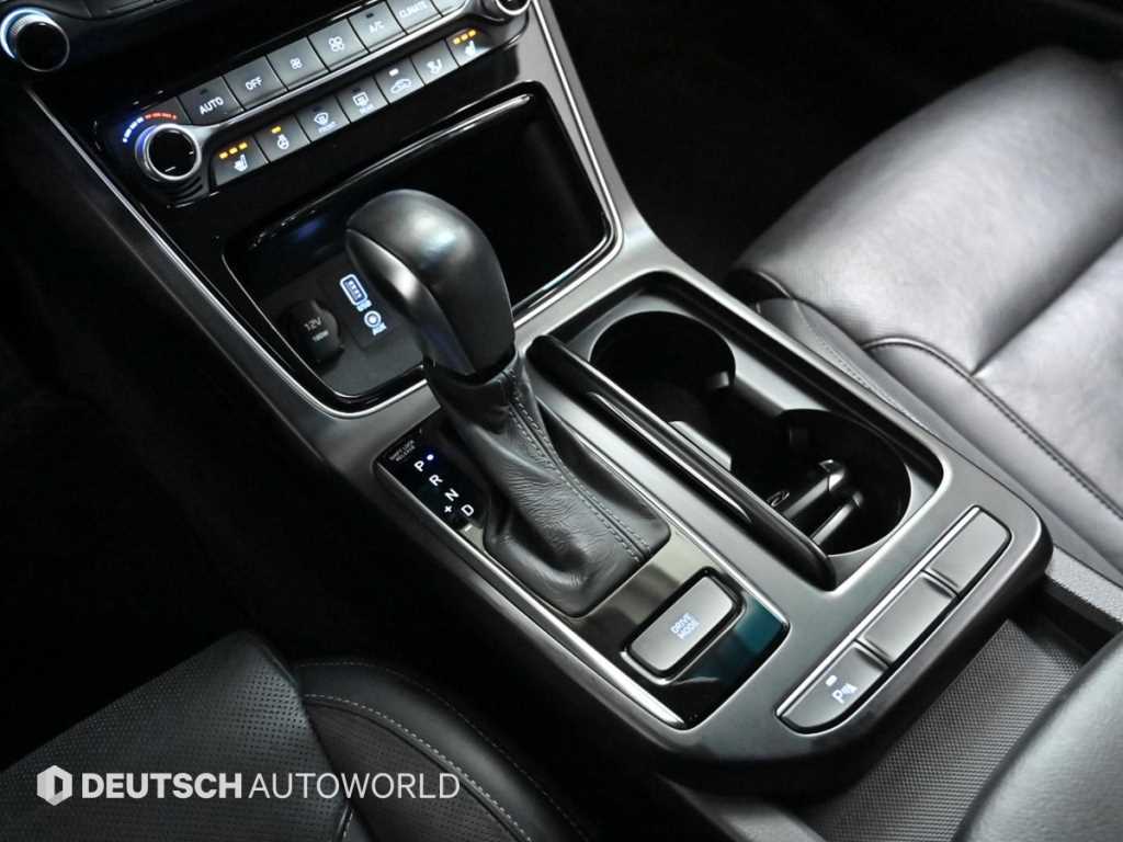 HYUNDAI Grandeur - Vista 9