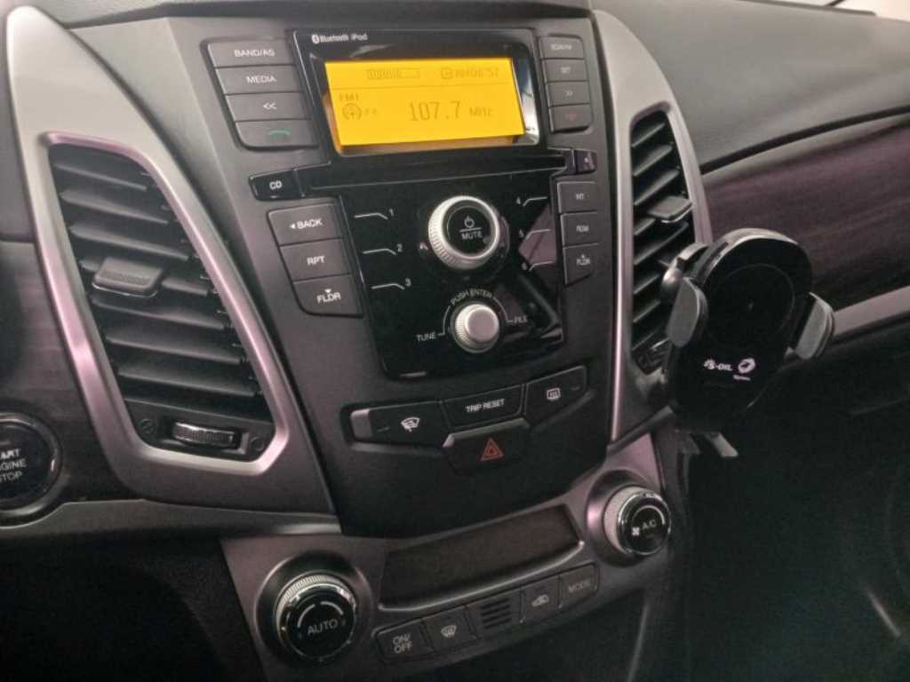 Ssangyong Korando 2014 Negro - Importación desde Corea - HF Imports Iquique - Foto 13