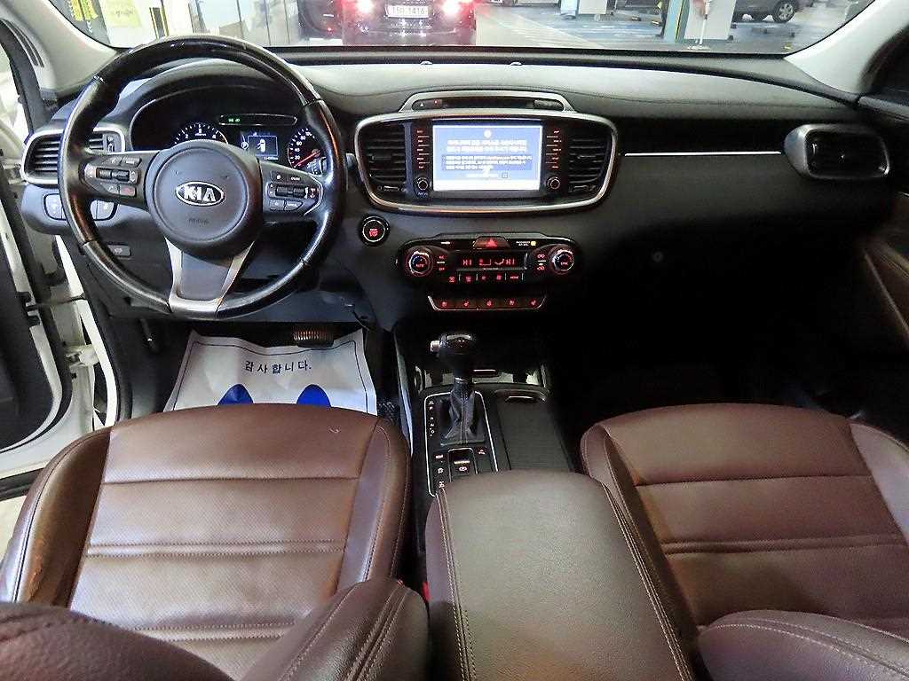 KIA Sorento - Vista 10