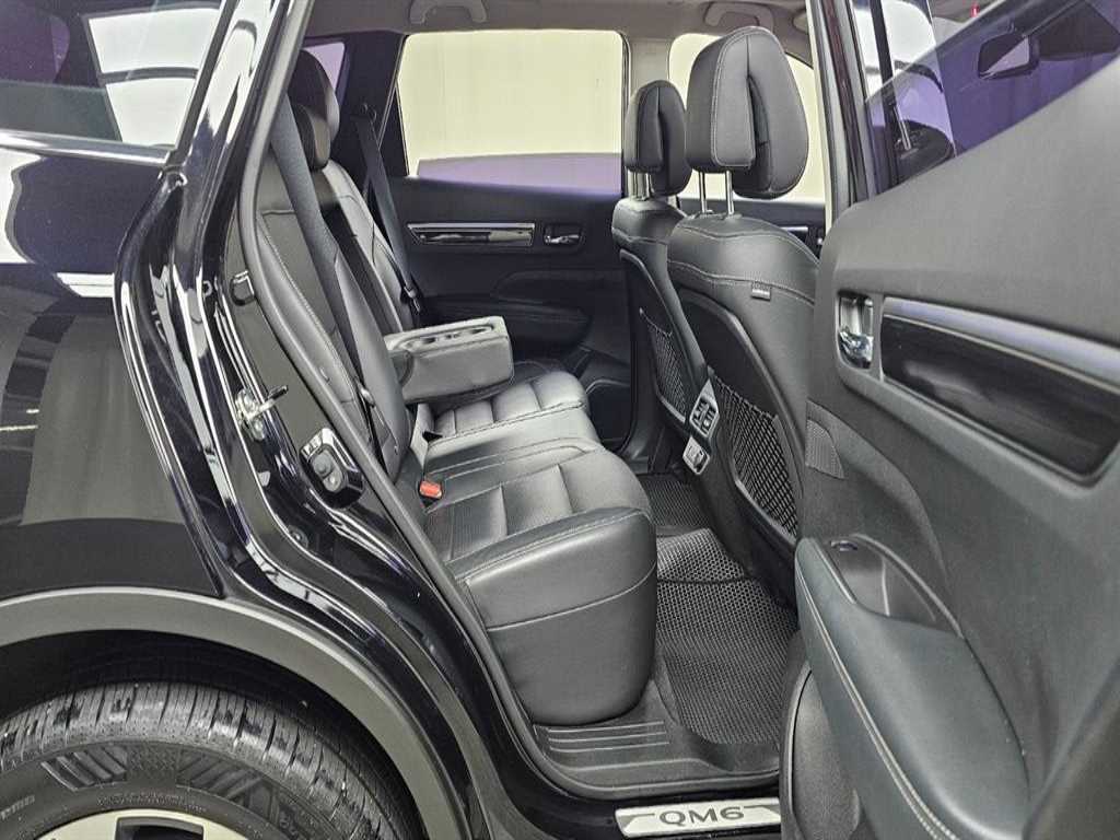 SAMSUNG QM6 - Vista 12