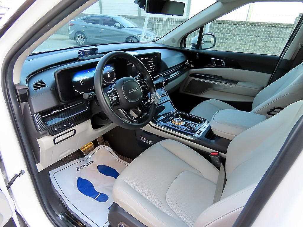 KIA Carnival - Vista 7