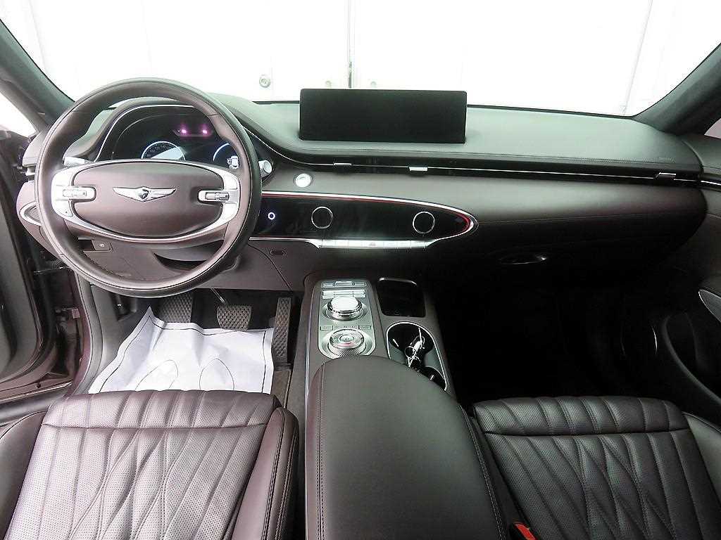 Genesis GV70 - Vista 9